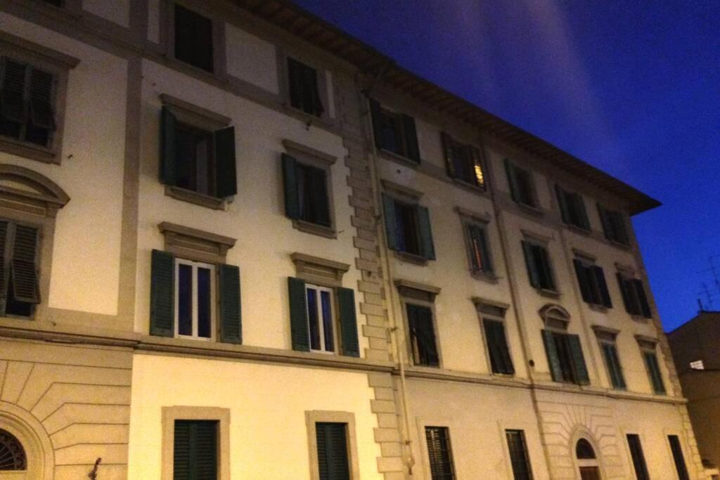 Sunny Top Floor In San Frediano فلورنس المظهر الخارجي الصورة
